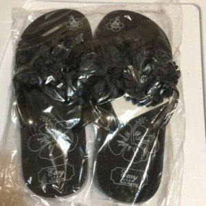 Women’s Flip Flops Flowers Top Comfort Sandals NWT